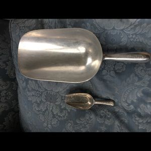 Hygia German Browne  metal scoops